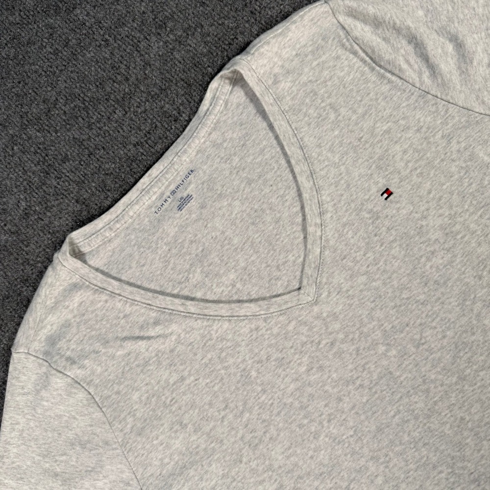 Tommy Hilfiger Womens V-Neck T-Shirt Grey Heather Short Sleeve Logo Size L #4289